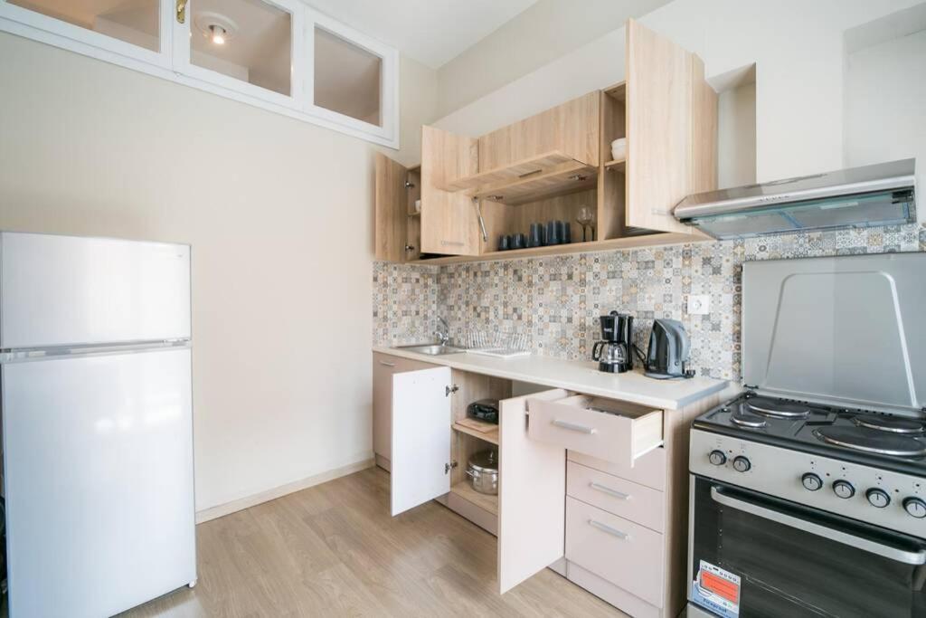 Belajo Central Apartment And Jacuzzi !! Волос Экстерьер фото