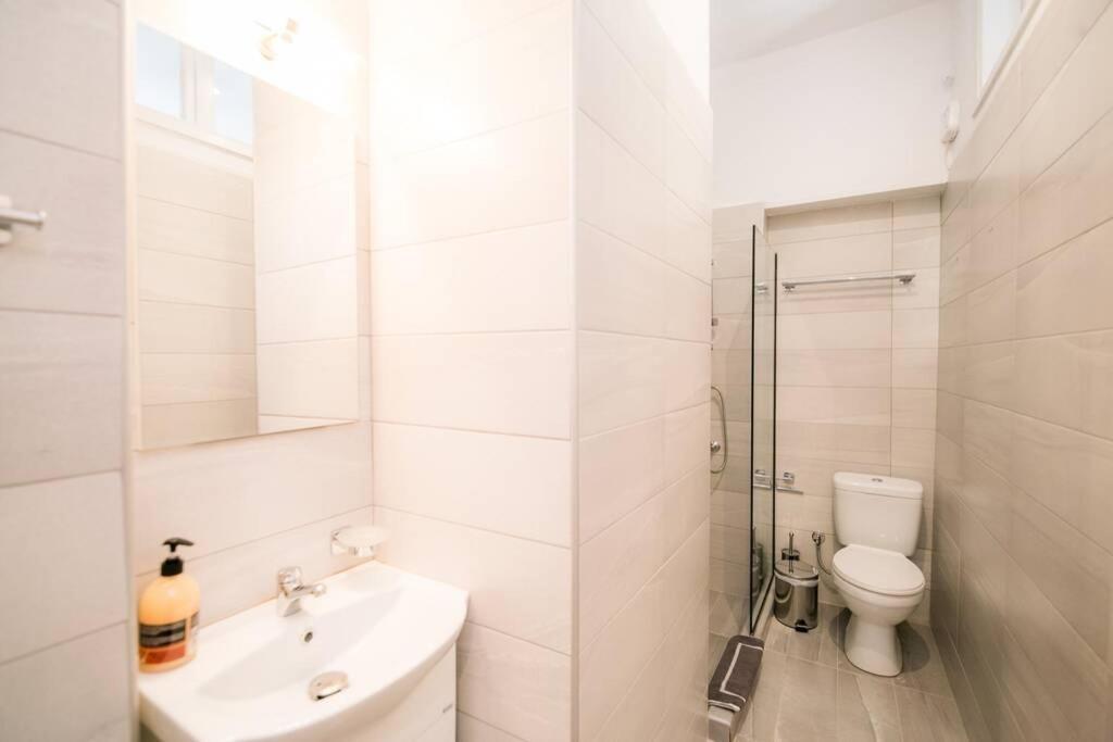 Belajo Central Apartment And Jacuzzi !! Волос Экстерьер фото